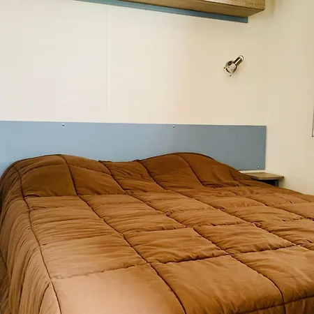Mobil-home Cosy Avec Terrasse Pres De L'etang De Parroy, Ideal Pour Randonnees Et Activites Nautiques - Fr-1-584-305 Nyaraló *